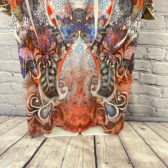 Live and Let Live Womens Size 1X V-neck Lace Button Detail Paisley Print Top - Picture 7 of 9